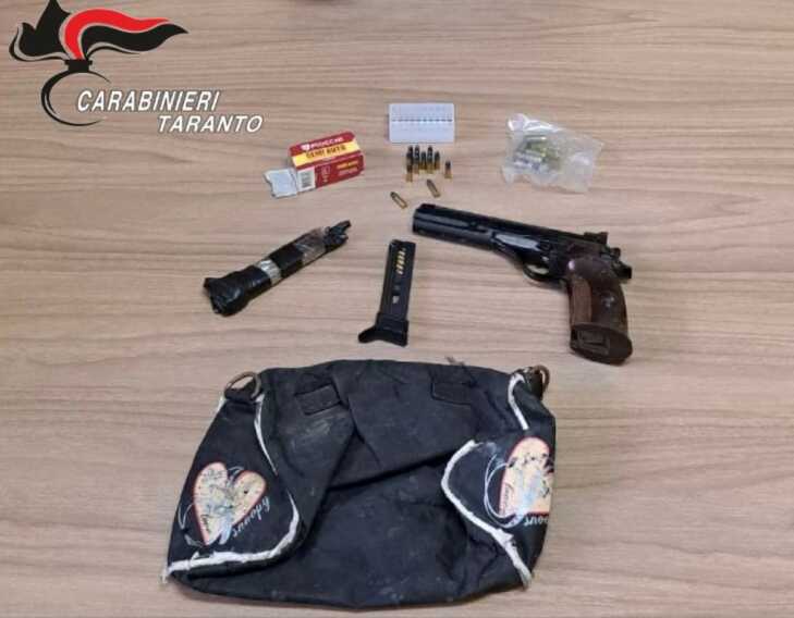 In casa nascondeva una pistola con matricola abrasa e munizioni: ai domiciliari un 26enne di Pulsano