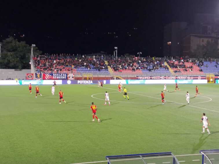 Caturano risponde a Curcio: prima marcatura per l’attaccante del Potenza: contro la Casertana finisce 1-1