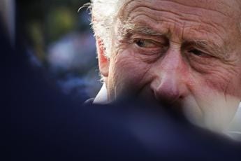 Re Carlo e la previsione dell’asparagomante: “Abdicherà”
