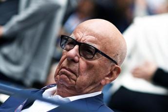 Rupert Murdoch lascia presidenza di News Corp e Fox
