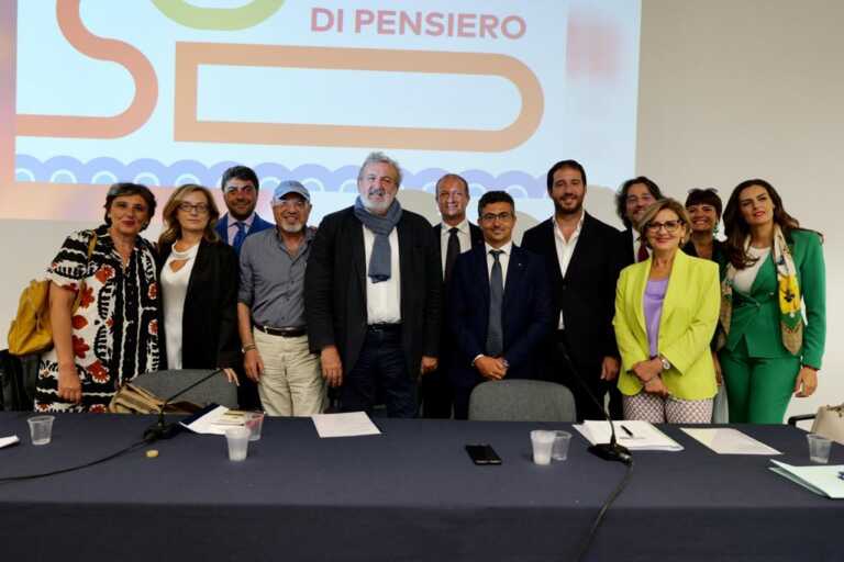 Galleria foto 'L’intergruppo parlamentare per il Sud incontra Emiliano: «È un test di affidabilità meridionale» – VIDEO' - foto 1