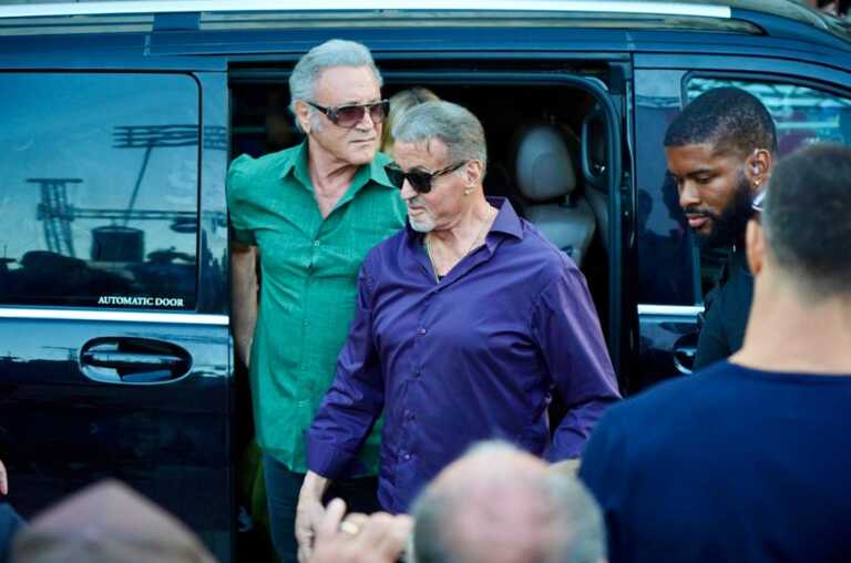 Galleria foto 'Gioia del Colle in festa per Sylvester e Frank Stallone. Emiliano: «Un’emozione per tutti i pugliesi» – VIDEO' - foto 8