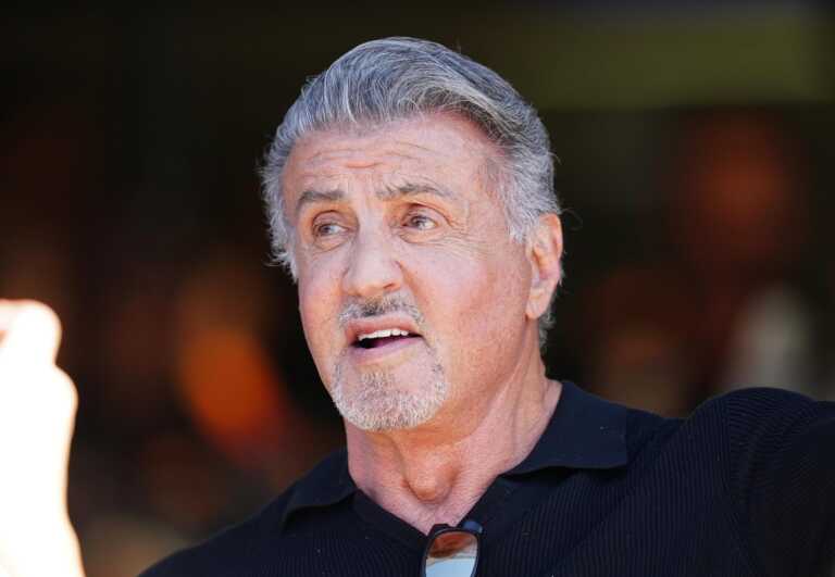 Sylvester Stallone ritorna alle origini: a Gioia del Colle, con il fratello Frank, per ricevere la cittadinanza onoraria