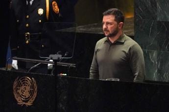 Ucraina, Zelensky: “Onu in stallo, potere di veto Russia sia sospeso”