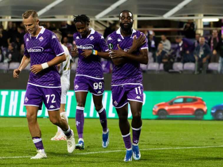 Galleria foto 'La Fiorentina fa 6 gol al Cukaricki in Conference' - foto 1