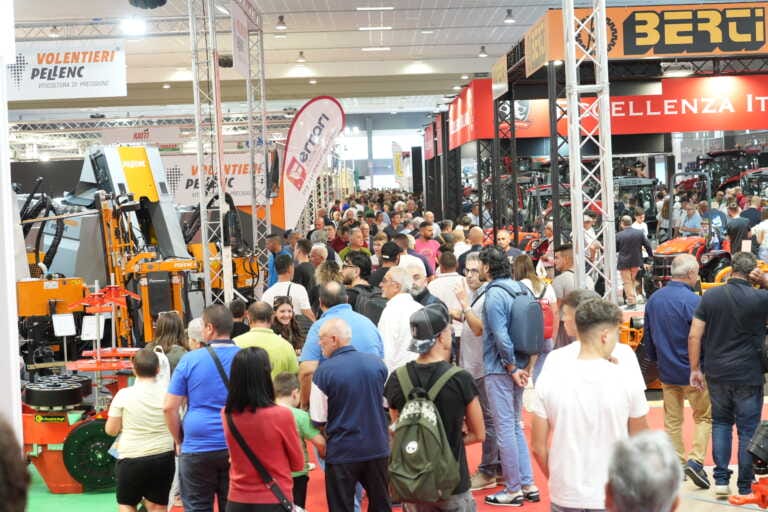 Bari, quasi 95mila visitatori per Agrilevante: «Da qui dobbiamo costruire il nostro futuro» – FOTO