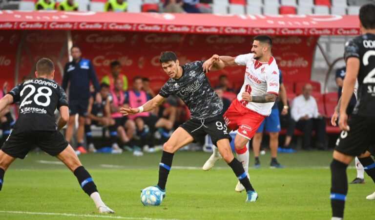 Serie B, finisce 1-1 Bari Como: pugliesi in vantaggio con Diaw e poi il pari di Bellemo