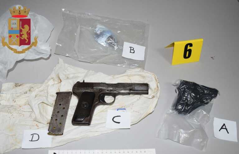 Sorpreso con oltre 5 chili di cocaina e due pistole: arrestato un 27enne nel Leccese