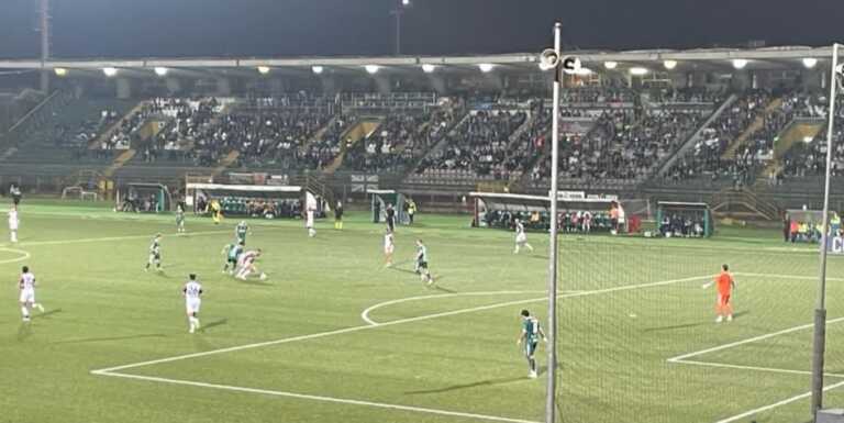 L’Avellino strapazza il Potenza: i lucani perdono 4-1 in Irpinia. Trasferte stregate