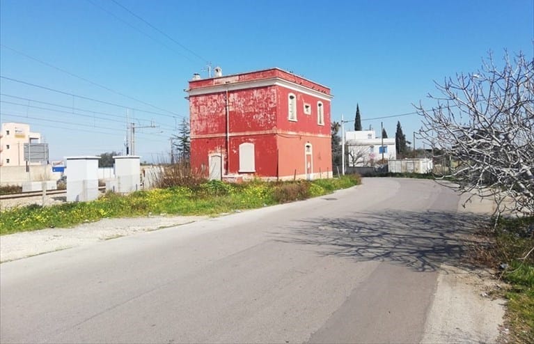 Bitonto, allarme sicurezza per la circolazione: «Via delle Fornaci, incolumità a rischio»