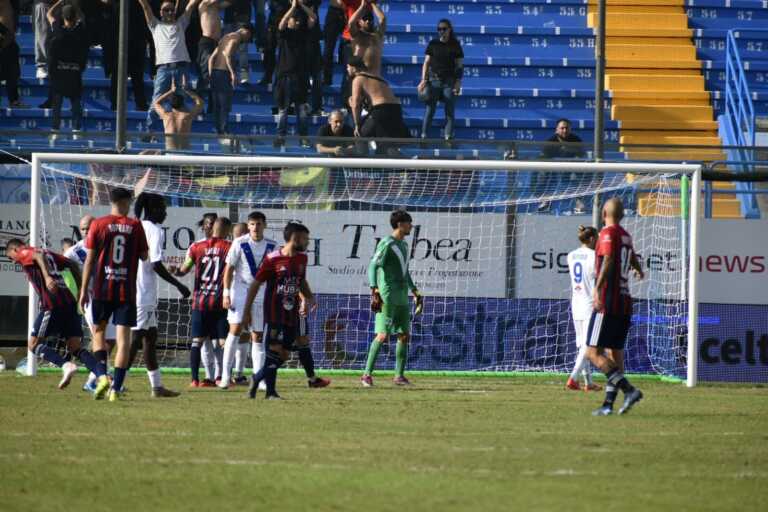 Il Brindisi illude poi la Casertana cala il poker: i campani passano al “Fanuzzi”