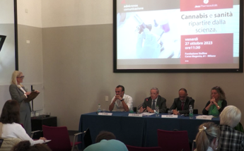 Galleria foto 'Cannabis, Russo (UniCz): “La quantità dei principi attivi diversa a seconda della tipologia”' - foto 1
