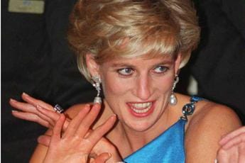 Carlo, le amanti e quel sottile messaggio di Diana