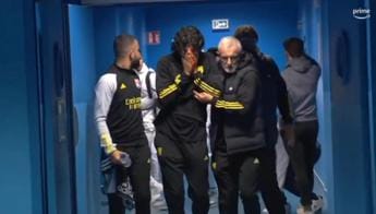 Galleria foto 'Fabio Grosso dopo l’aggressione: “A Marsiglia poteva finire in tragedia, spero serva da lezione”' - foto 1