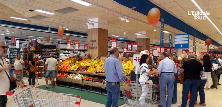 Molfetta, riapre il Famila Superstore: più di 5 milioni l’investimento e 12 nuovi occupati – VIDEO