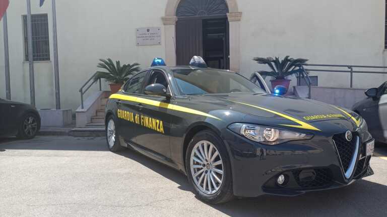 Scoperte cinque attività commerciali “abusive” nel Leccese: denunciati i responsabili