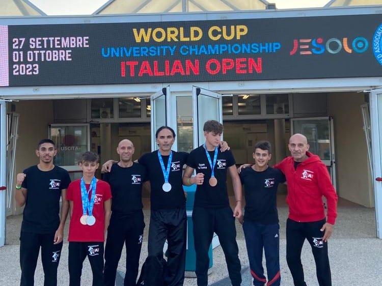 Galleria foto 'Kickboxing, gli atleti baresi sul podio della Coppa del Mondo Wako a Jesolo: «Le belle imprese per passione»' - foto 4