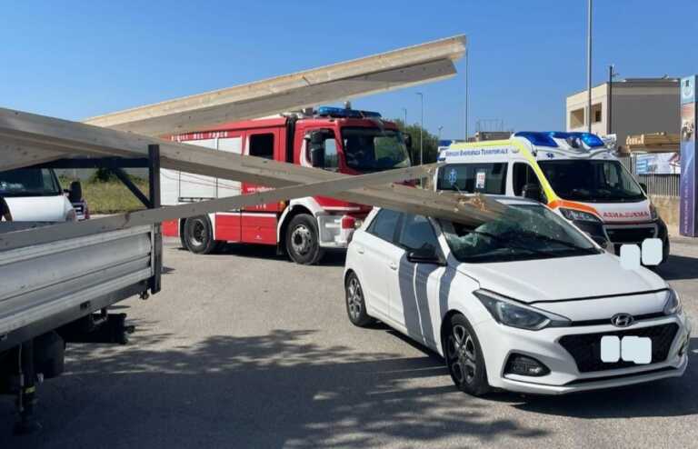Un’asse di legno si stacca dal carico di un camion: colpito un automobilista. È in ospedale