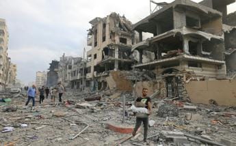 Israele, a Gaza dramma ospedali: “Acqua e farmaci stanno finendo”