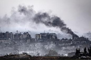 Israele, notte di attacchi su Gaza: uccisi decine di miliziani di Hamas