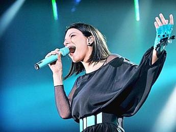 Galleria foto 'Laura Pausini, no a Sanremo: “Me l’hanno chiesto ma non posso andare”' - foto 1