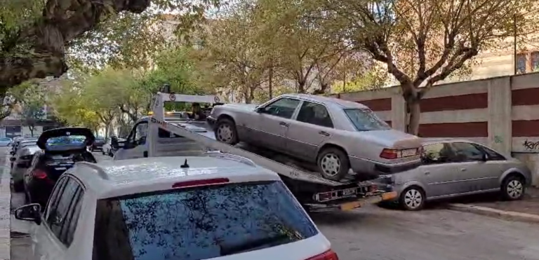 Galleria foto 'Operazione della polizia locale di Foggia, rimosse auto prive di assicurazione – VIDEO' - foto 1