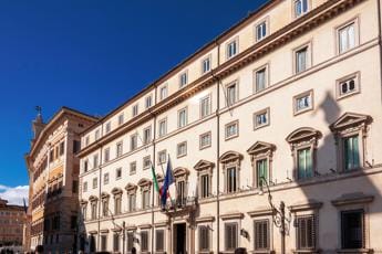 Galleria foto 'Manovra 2024, da pignoramento conti ad affitti, da latte a assorbenti: la carica delle micro-norme' - foto 1