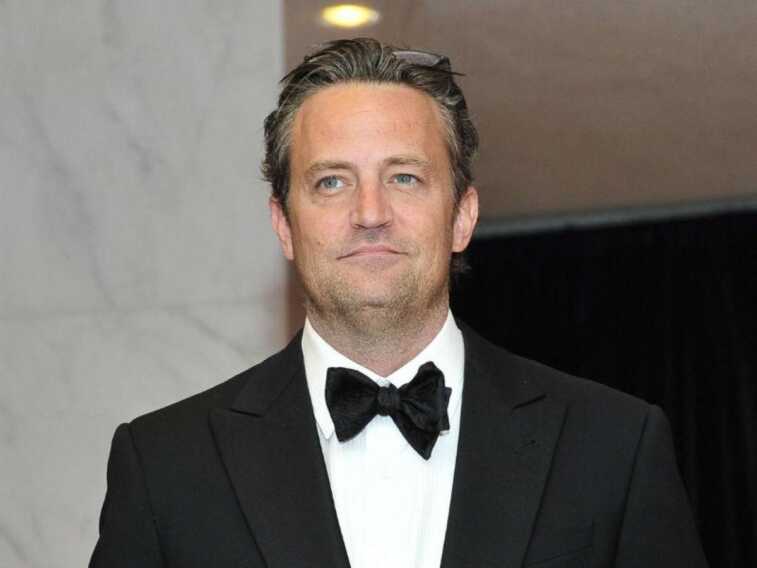 Cinema in lutto: è morto Matthew Perry, il Chandler di “Friends” aveva 54 anni
