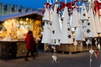 Galleria foto 'Natale ‘abolito’? La politica si ribella' - foto 1