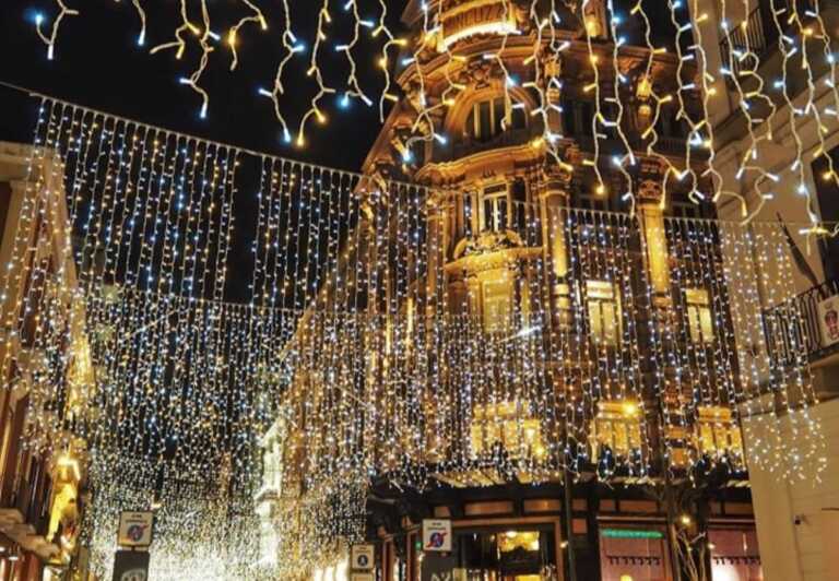 Bari si prepara al Natale, tornano le luminarie: «Sarà una città magica»