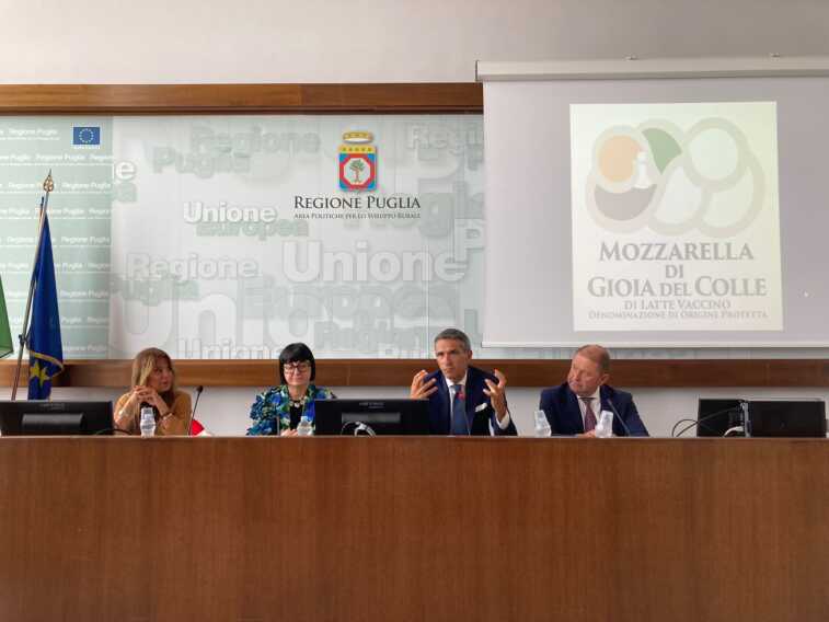 Galleria foto 'Nasce il consorzio Mozzarella di Gioia del Colle Dop: dal 19 al 23 ottobre una vetrina europea' - foto 1