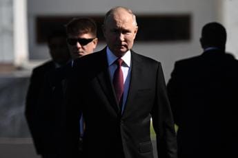 Putin: “Israele ha diritto di difendersi, ma creare Palestina indipendente”