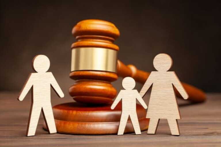 Il figlio fuori sede ed i genitori separati: chi paga?
