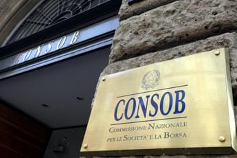 Galleria foto 'Tim, Fistel-Cisl denuncia alla Consob “scorribande finanziarie”' - foto 1