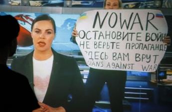 Ucraina, protestò in diretta contro guerra: giornalista russa condannata a 8 anni e mezzo