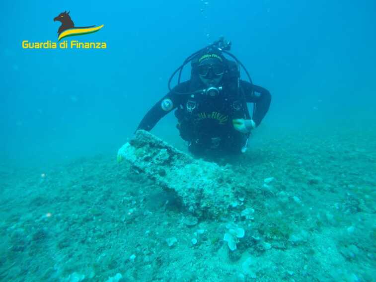 Taranto, trovati 9 ordigni bellici al largo dell’isola di San Pietro – VIDEO