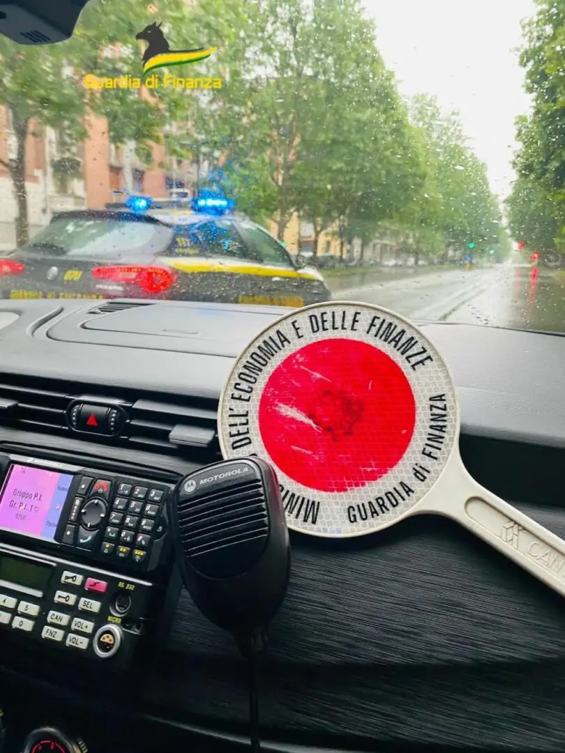 Galleria foto 'Torino, scovati 133 furbetti del reddito di cittadinanza' - foto 1