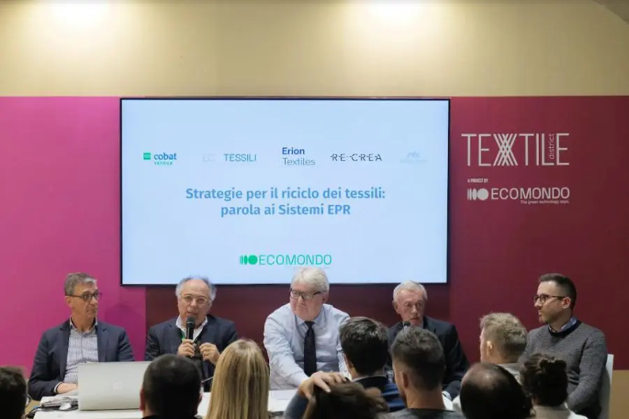 Galleria foto 'Tessile, i maggiori consorzi italiani per l’EPR sono pronti a partire' - foto 1