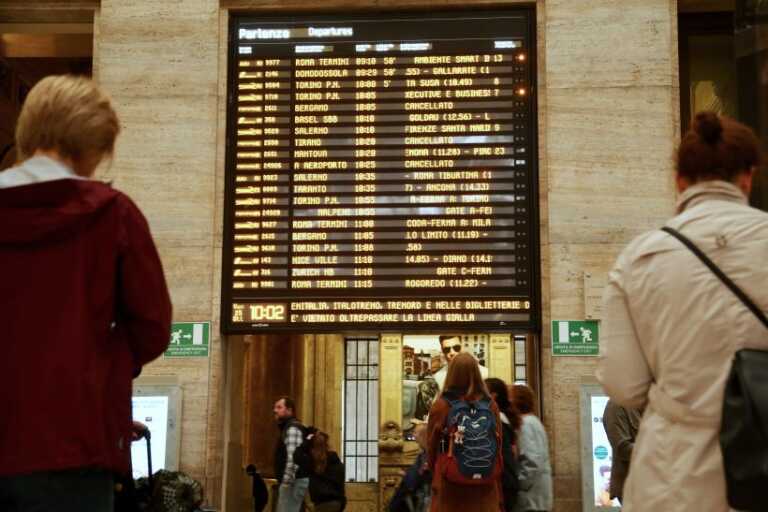 Galleria foto 'Sciopero del settore trasporti dalle 9 alle 13, Salvini soddisfatto' - foto 1