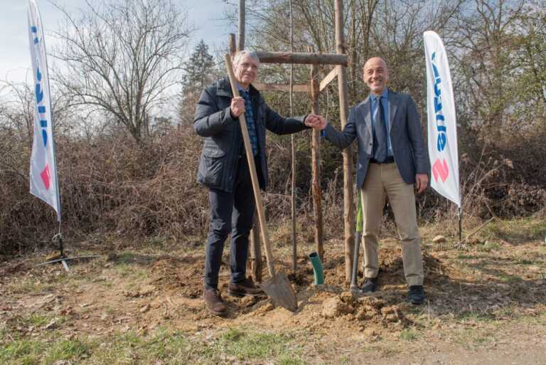 Suzuki e Torino FC donano 11 ciliegi giapponesi alla città della Mole Suzuki e Torino FC donano 11 ciliegi giapponesi alla città della Mole
