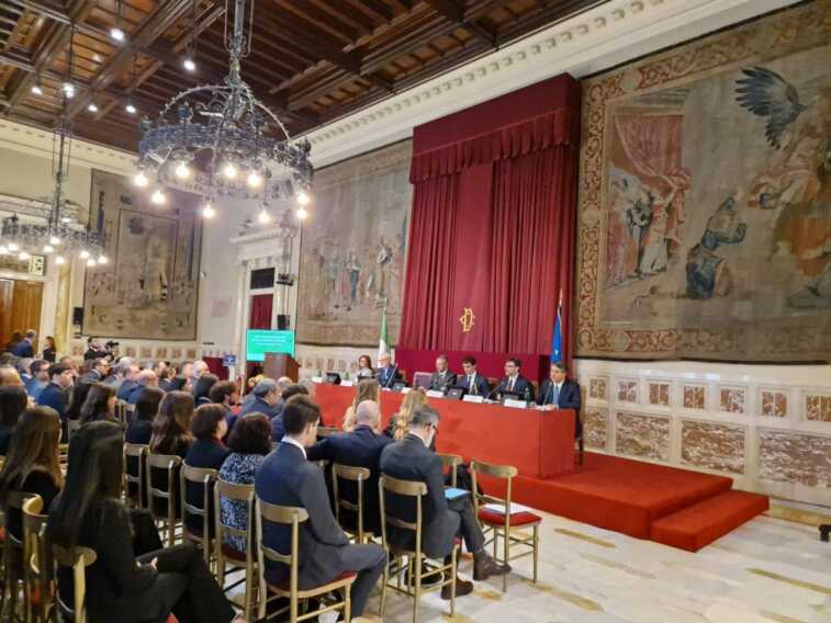 Galleria foto 'Rapporto DEKRA, 70% degli incidenti stradali mortali avviene in città' - foto 1