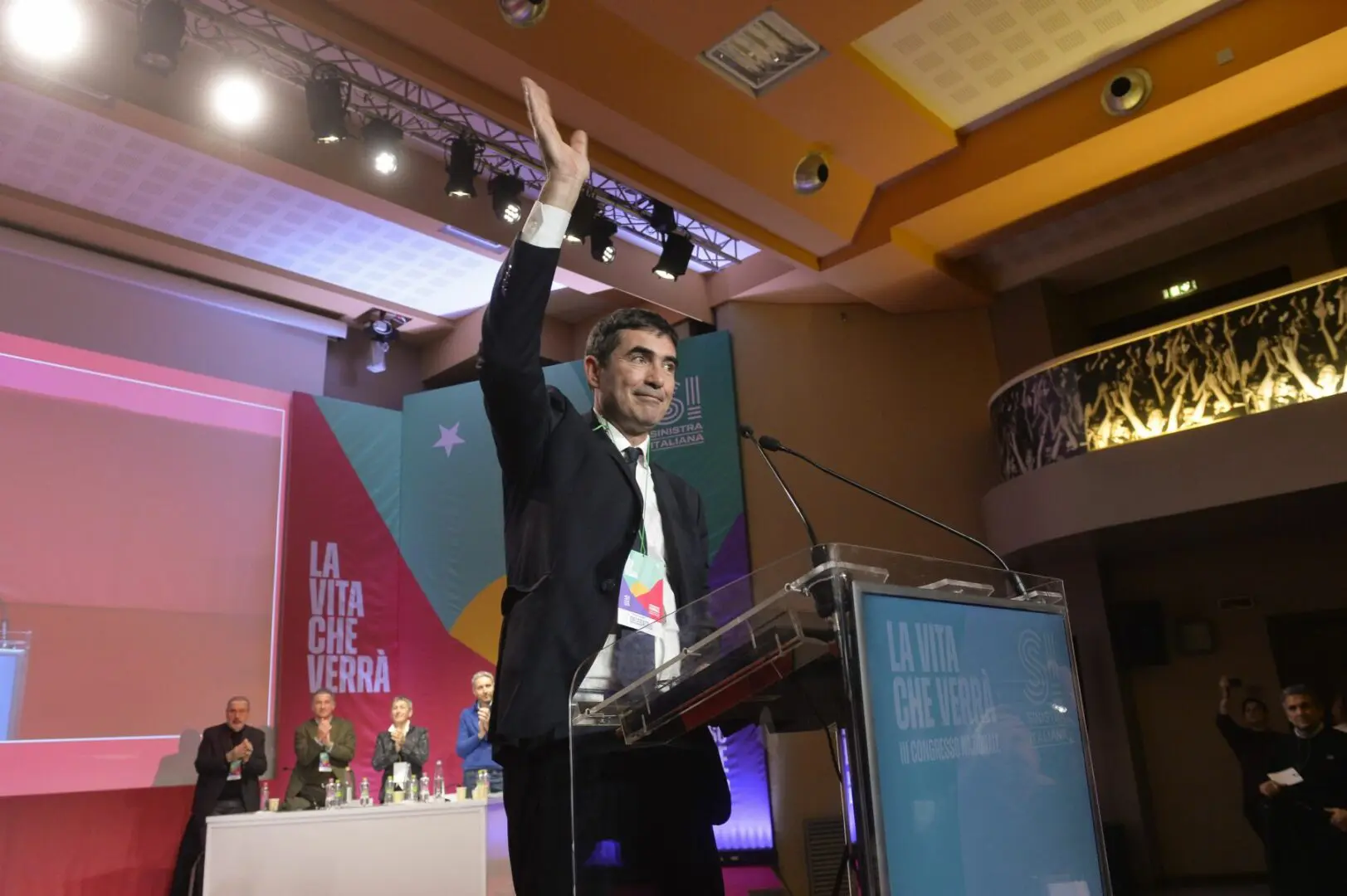 Galleria foto 'Fratoianni rieletto segretario di Sinistra Italiana, Vendola presidente' - foto 1