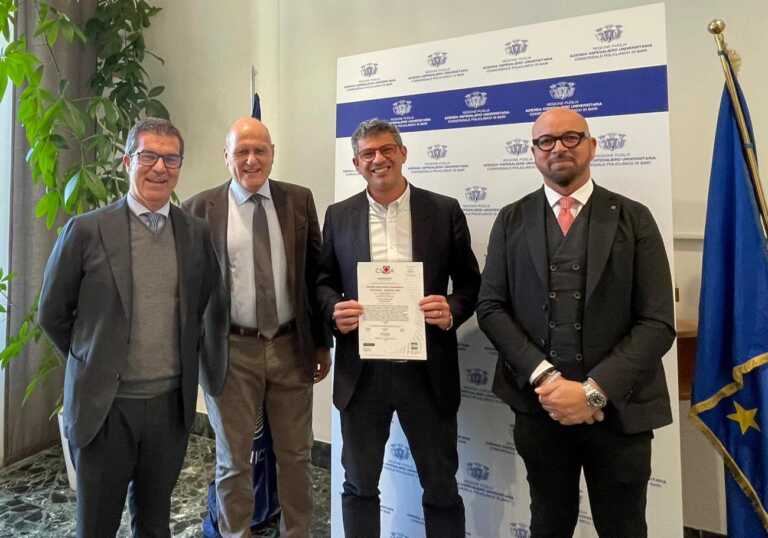 Galleria foto 'Bari, Policlinico primo in Italia a ottenere la certificazione UNI ISO 45001 per la sicurezza sul lavoro' - foto 1