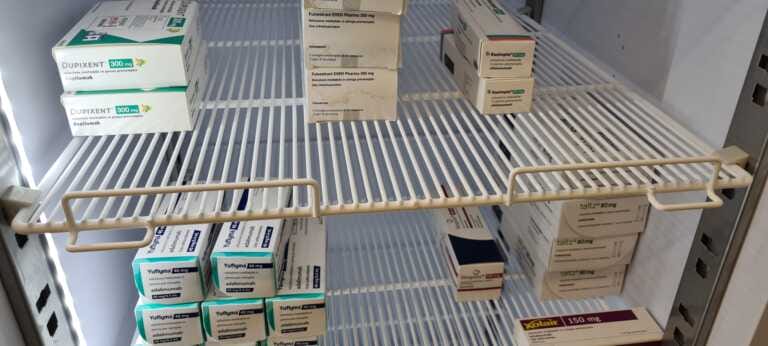 Galleria foto 'Rinnovata e potenziata la Farmacia territoriale di Gravina: spazi riqualificati per gli oltre mille utenti' - foto 4
