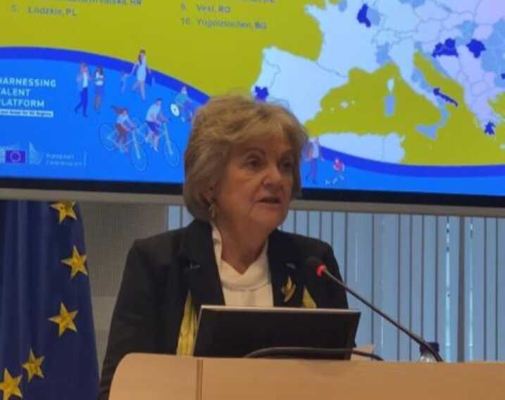 Sviluppo dei talenti, la Commissione Ue sceglie la Puglia: «Primo risultato per #mareAsinistra»