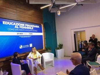 Galleria foto 'A Roma confronto su Educazione Finanziaria al femminile come strumento equità̀ sociale' - foto 1