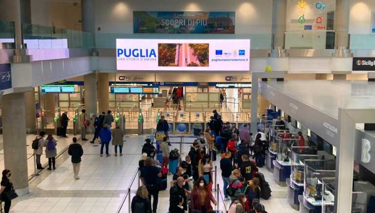 Raggiungere Bari per Natale? Un salasso. Treni e aerei non sono mai stati così costosi
