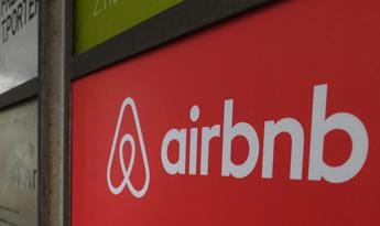 Galleria foto 'Airbnb, procura di Milano sequestra 779 milioni di euro' - foto 1