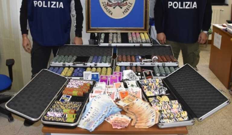 Brindisi, una bisca clandestina in pieno centro: pregiudicati e imprenditori giocavano a poker