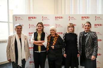 Galleria foto 'Bper: ‘Insieme per le donne’, un impegno collettivo contro la violenza economica' - foto 1